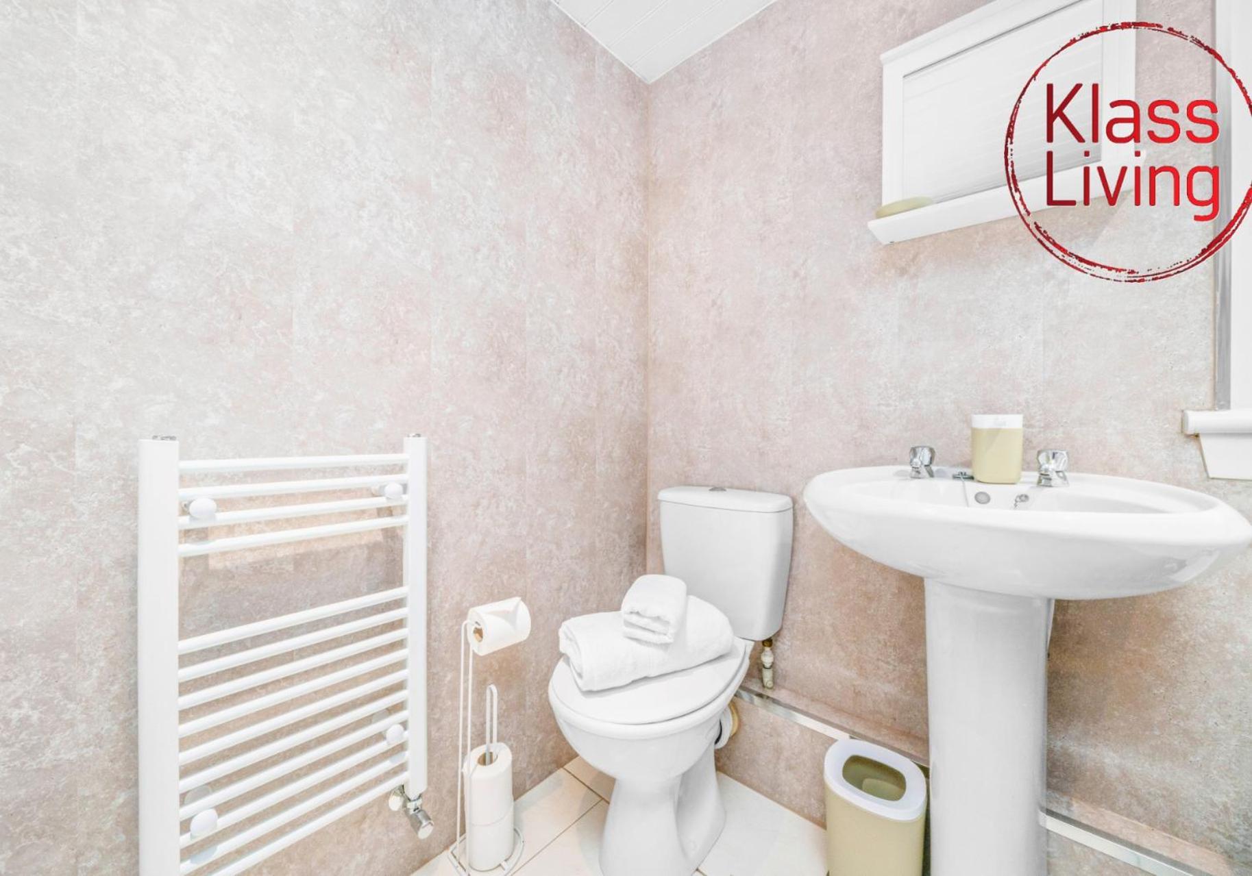 West End House By Klass Living ベルズヒル エクステリア 写真